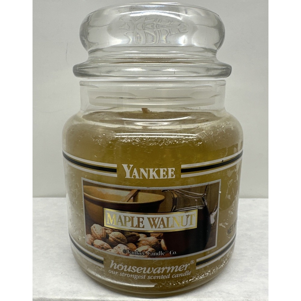Yankee Candle MAPLE WALNUT Medium 14.5 Black Band Jar New Discontinued Retired